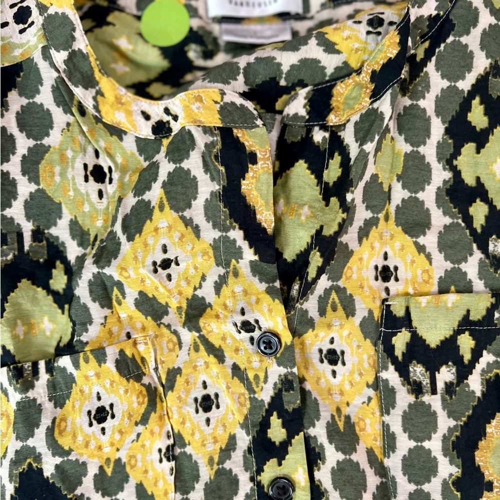 VAN HEUSEN | Print Button Down Pocket Cap Sleeve Blouse (L) - Picture 2 of 7